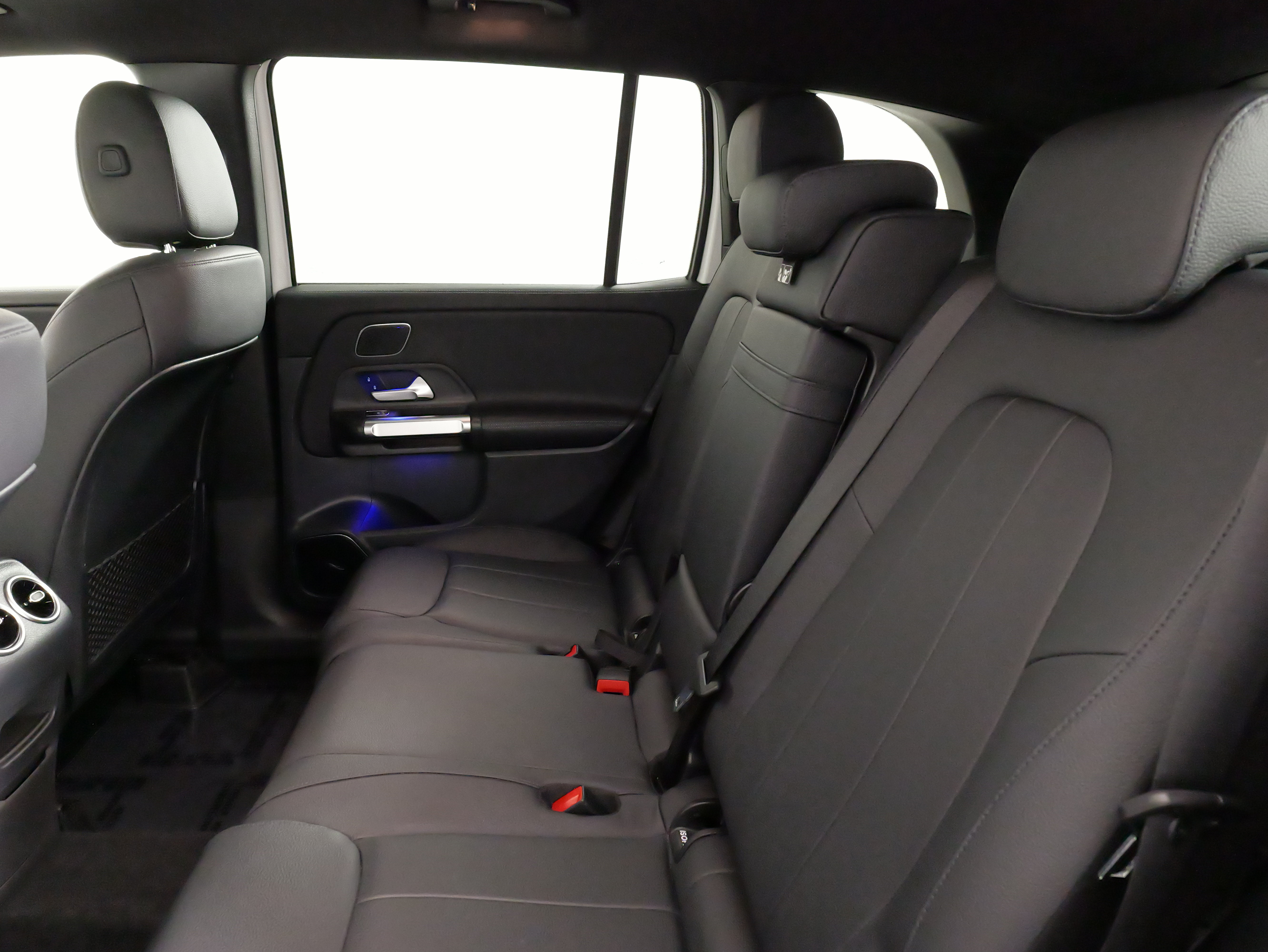 Used 2022 Mercedes-Benz GLB 250 4MATIC image 35