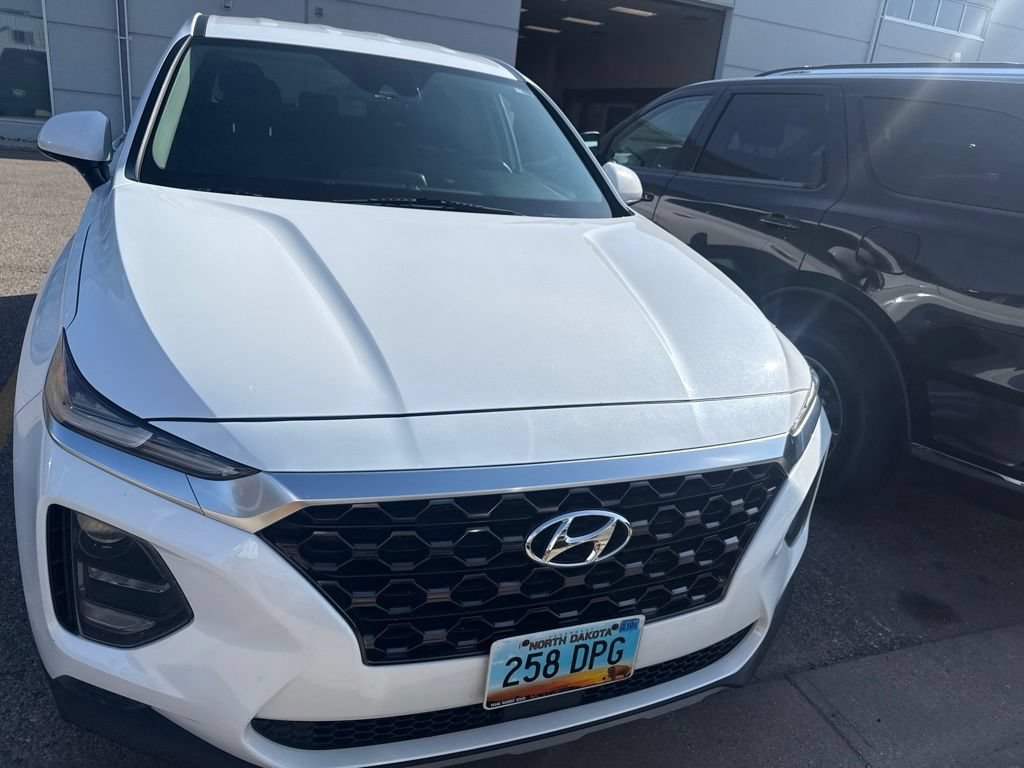 Used 2019 Hyundai Santa Fe SEL AWD/4WD image 2
