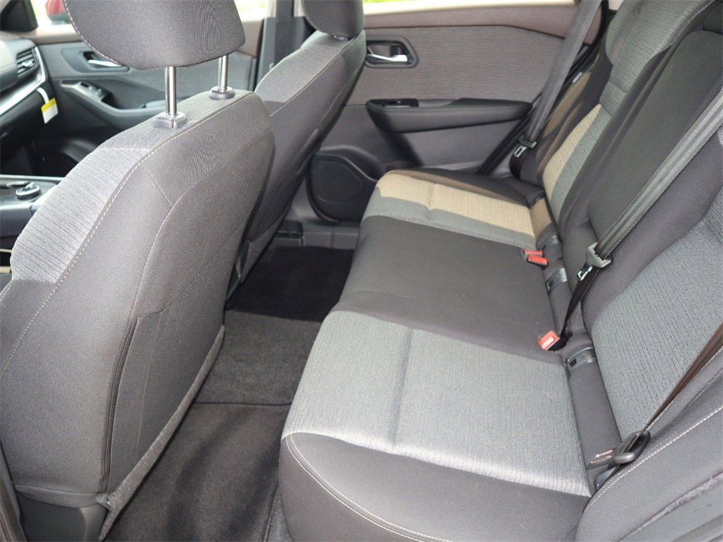 Certified 2023 Nissan Rogue SV image 16