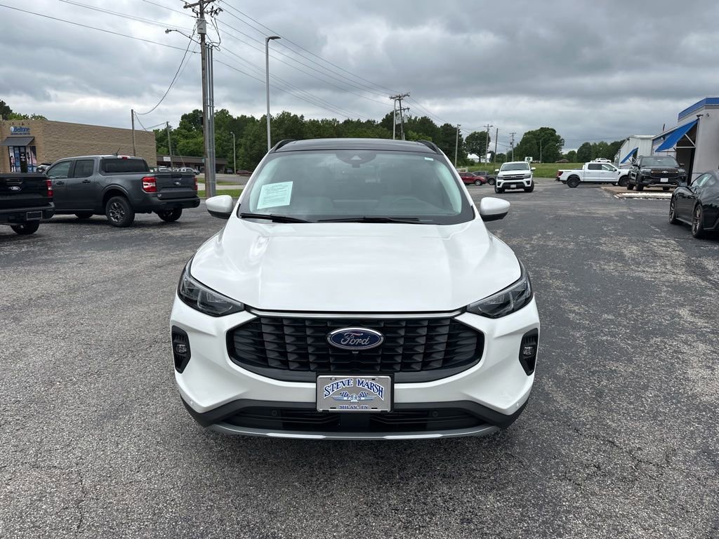 Used 2024 Ford Escape Platinum w/ Premium Technology Package AWD/4WD image 8