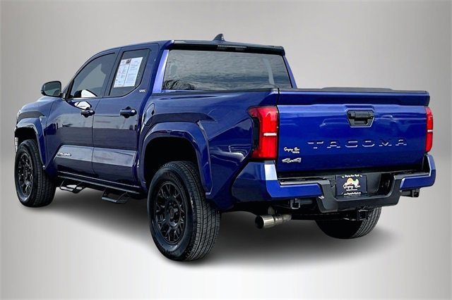 Used 2025 Toyota Tacoma SR5 image 4