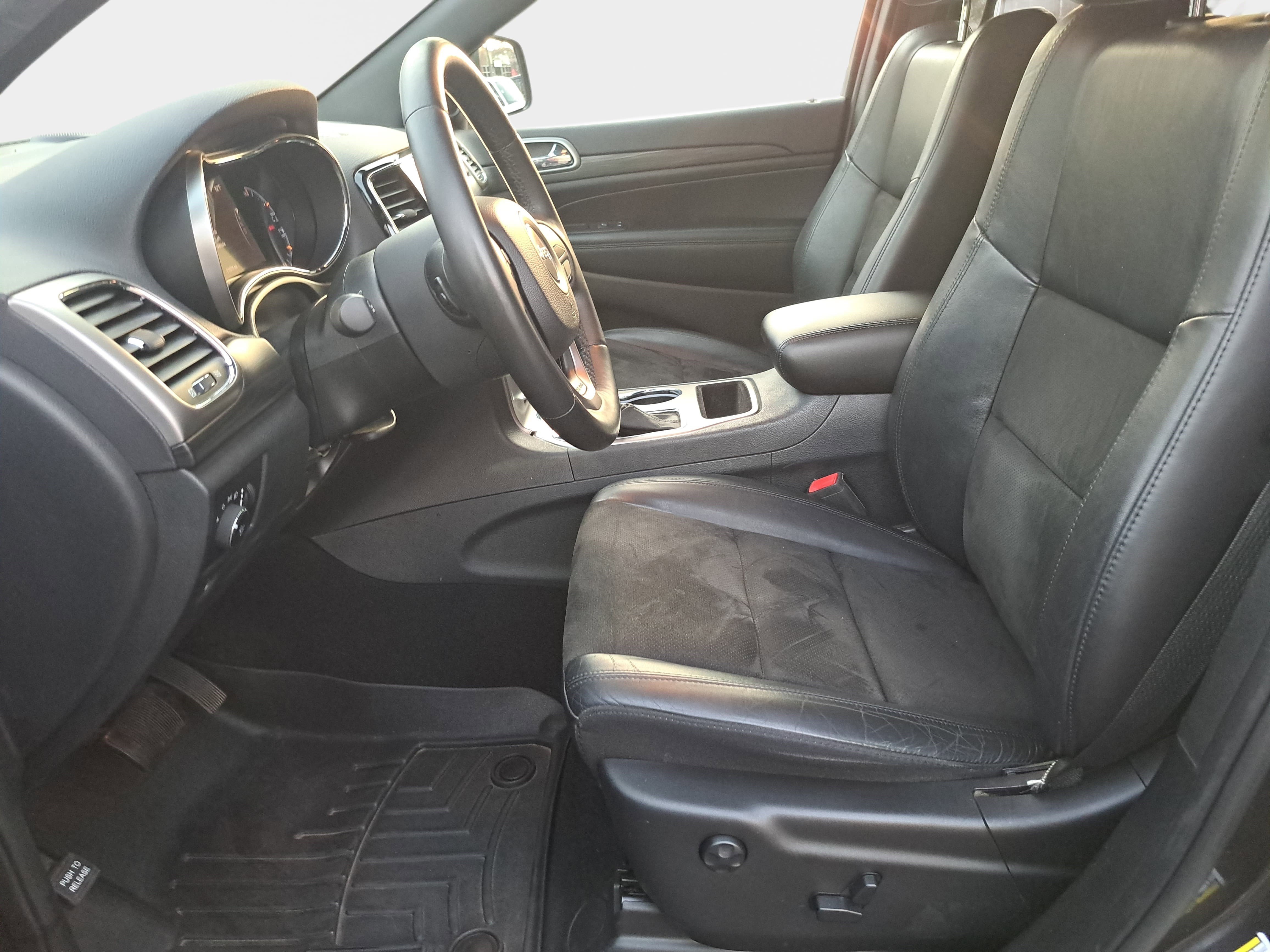 Used 2019 Jeep Grand Cherokee Altitude image 16