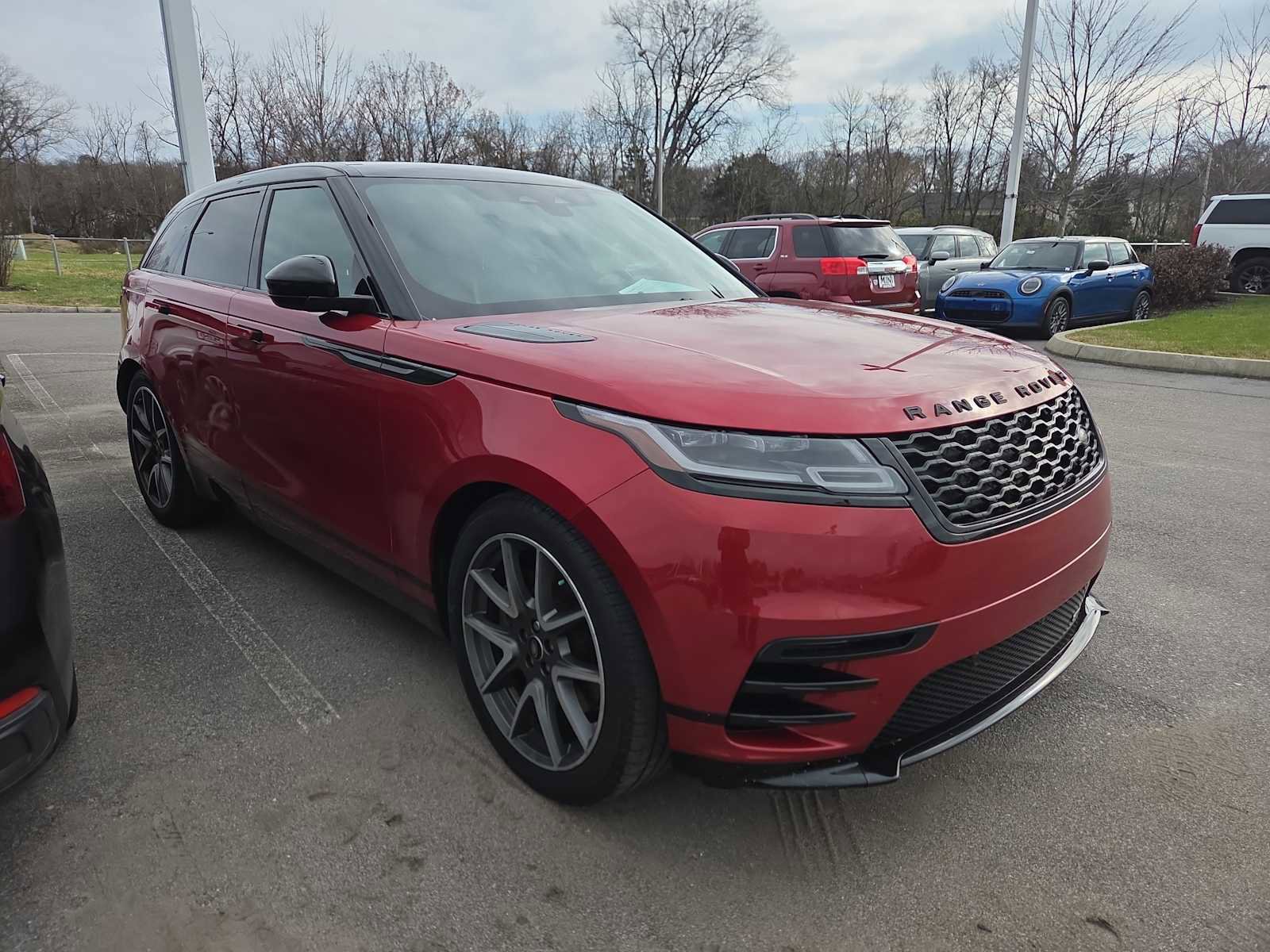 Used 2023 Land Rover Range Rover Velar R-Dynamic S image 1