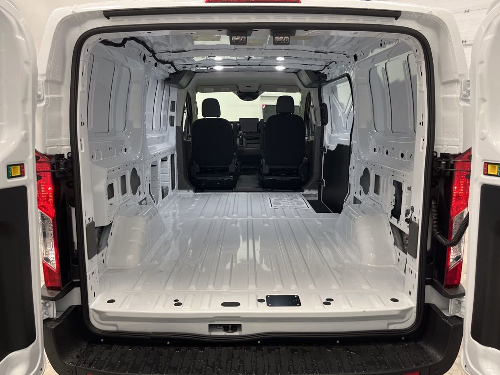 New 2026 Ford Transit 250 Low Roof RWD image 4