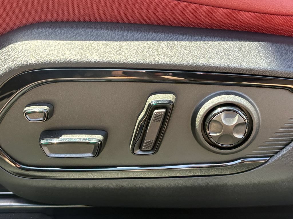 New 2026 Dodge Charger R/T AWD/4WD image 9