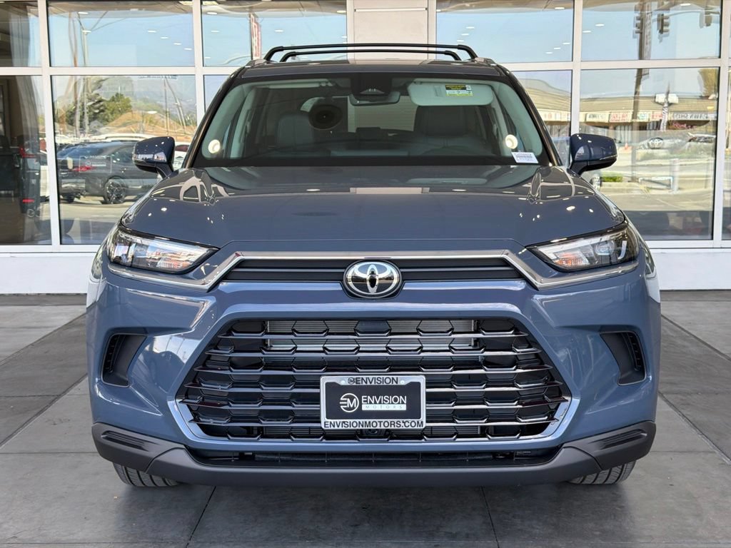 New 2026 Toyota Grand Highlander XLE FWD image 4