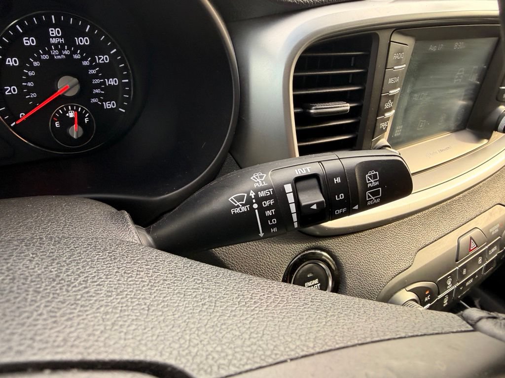 Used 2017 Kia Sorento FWD w/ LX Convenience Package image 17