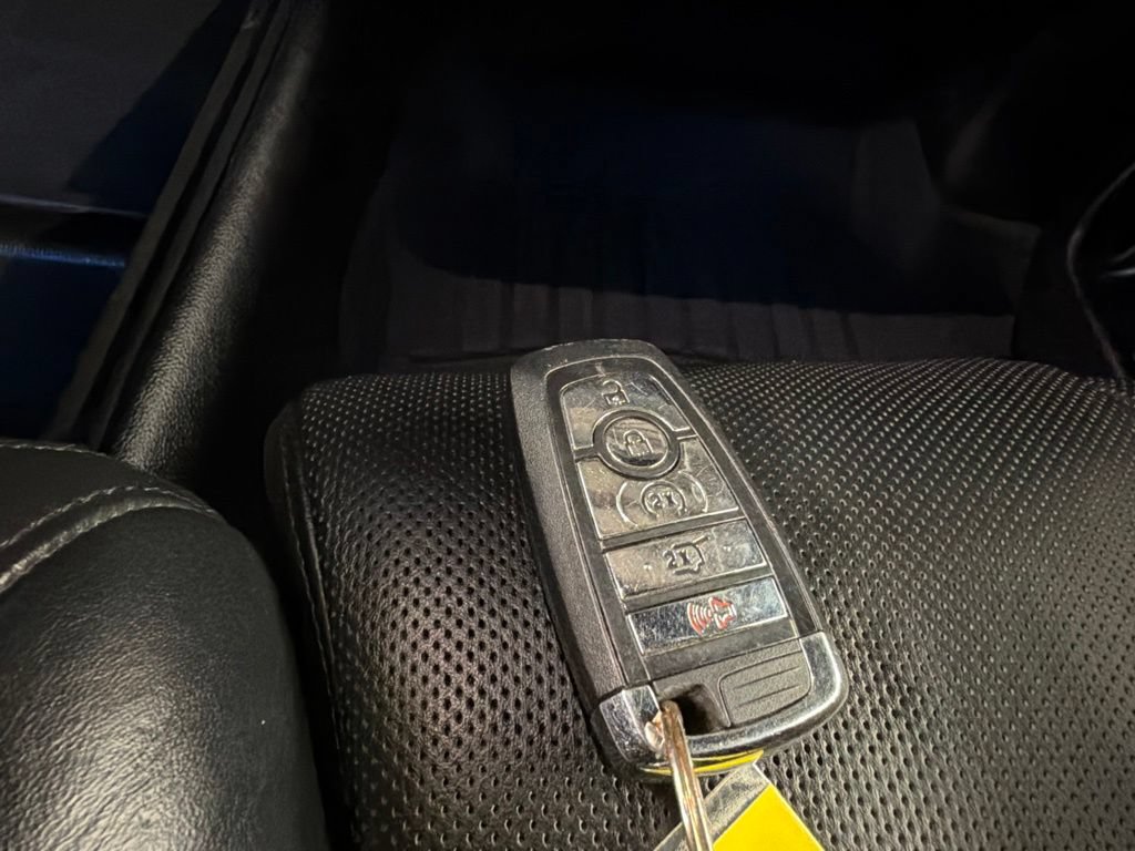 Certified 2021 Lincoln Navigator Reserve AWD/4WD image 44