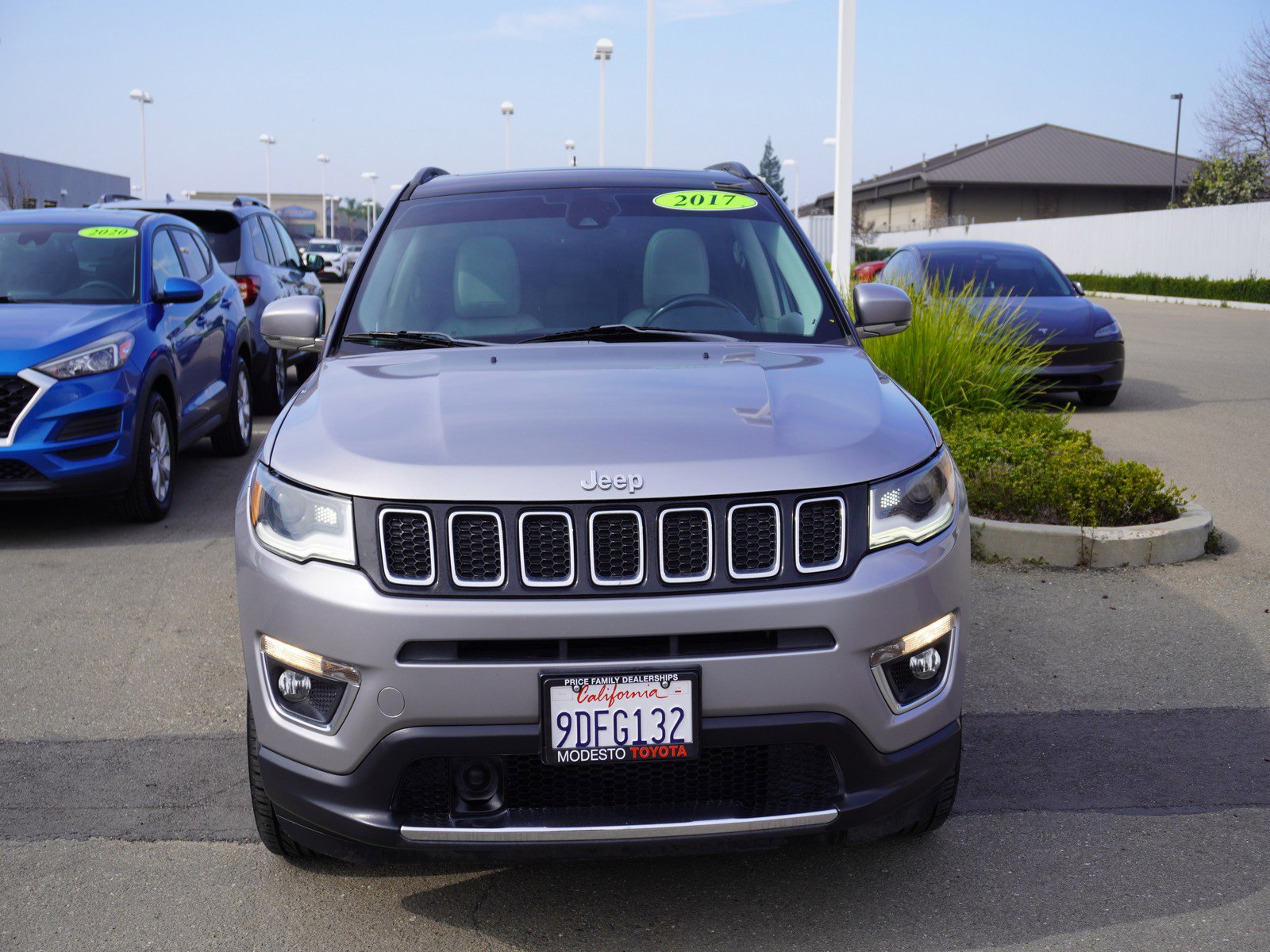 Used 2017 Jeep Compass Limited image 6