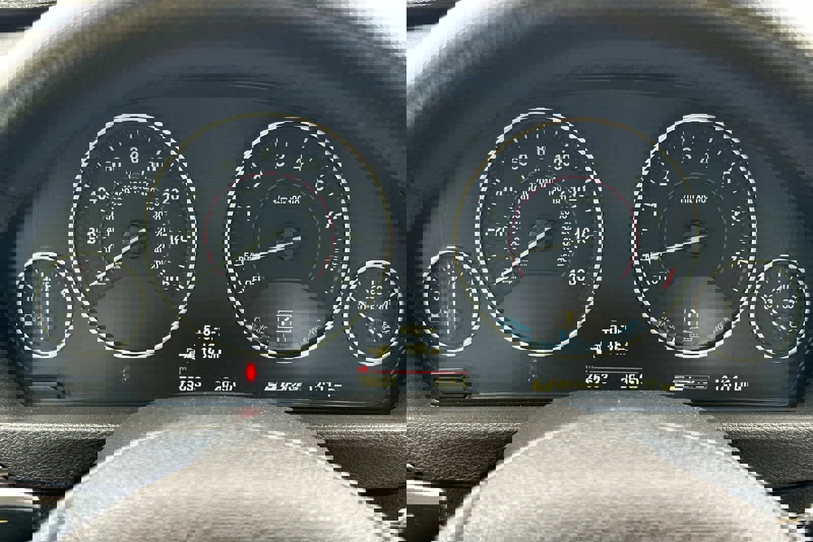 Used 2018 BMW 330e w/ Convenience Package image 27