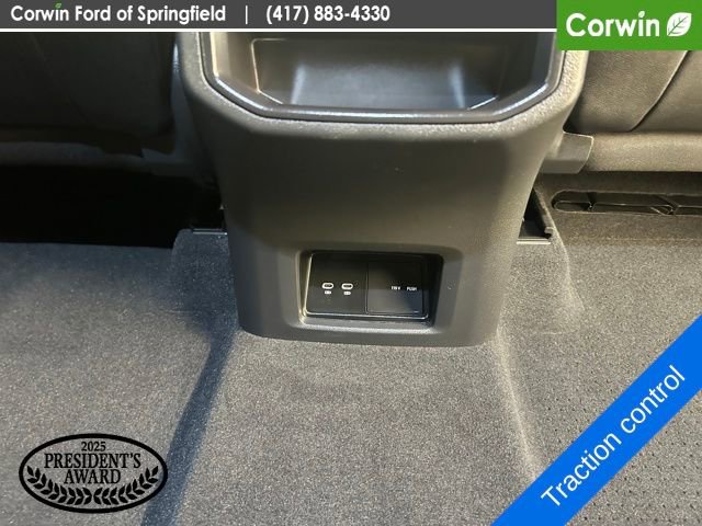 Used 2025 Volkswagen Atlas Cross Sport SE AWD/4WD image 13