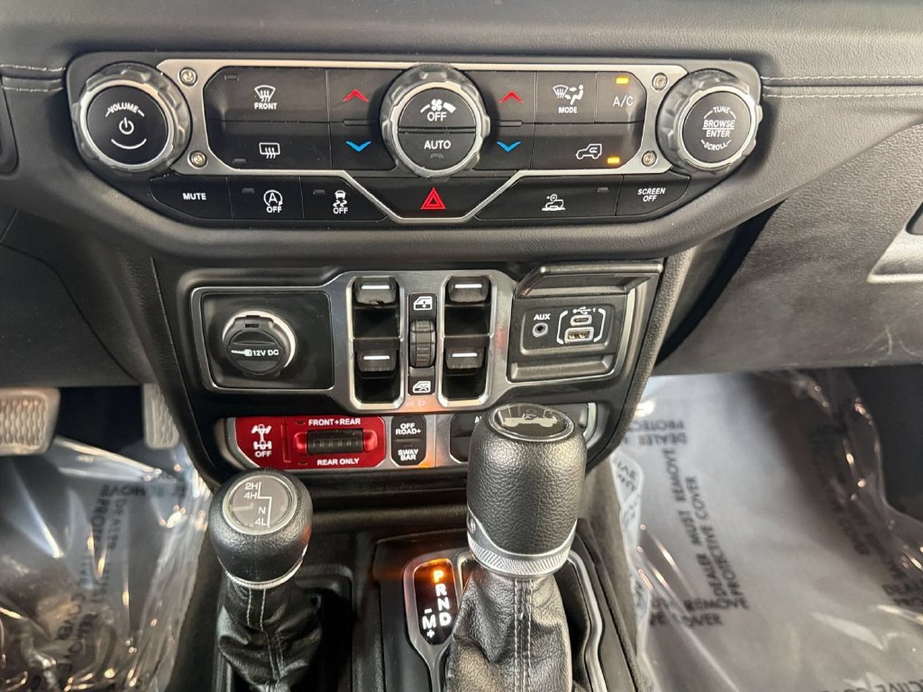 Used 2025 Jeep Wrangler Unlimited Rubicon AWD/4WD image 21