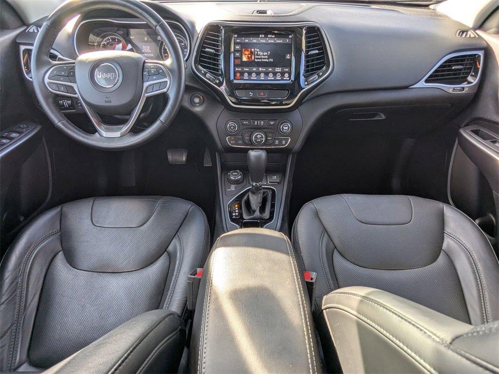 Used 2019 Jeep Cherokee Limited image 16