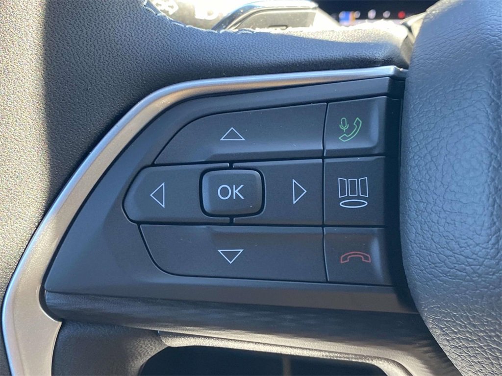 New 2025 Jeep Grand Cherokee L Altitude image 24