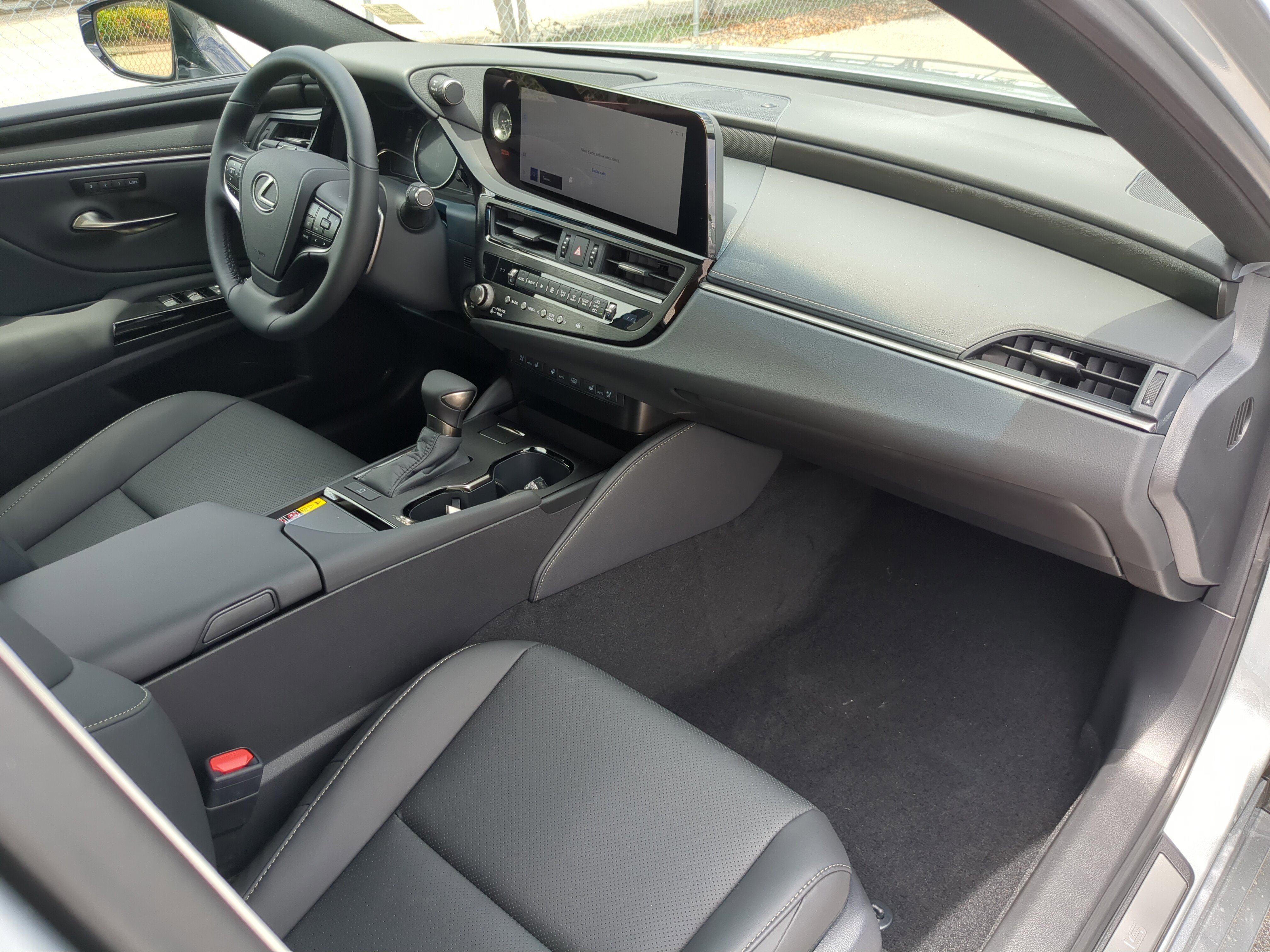 New 2025 Lexus ES 350 w/ Premium Package image 11