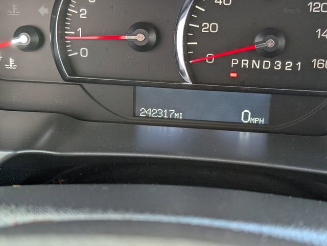 Used 2010 Cadillac DTS Luxury image 16