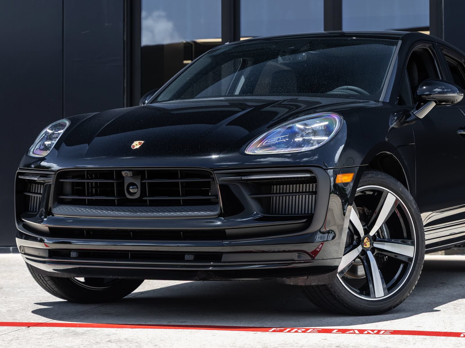 New 2026 Porsche Macan S AWD/4WD image 7