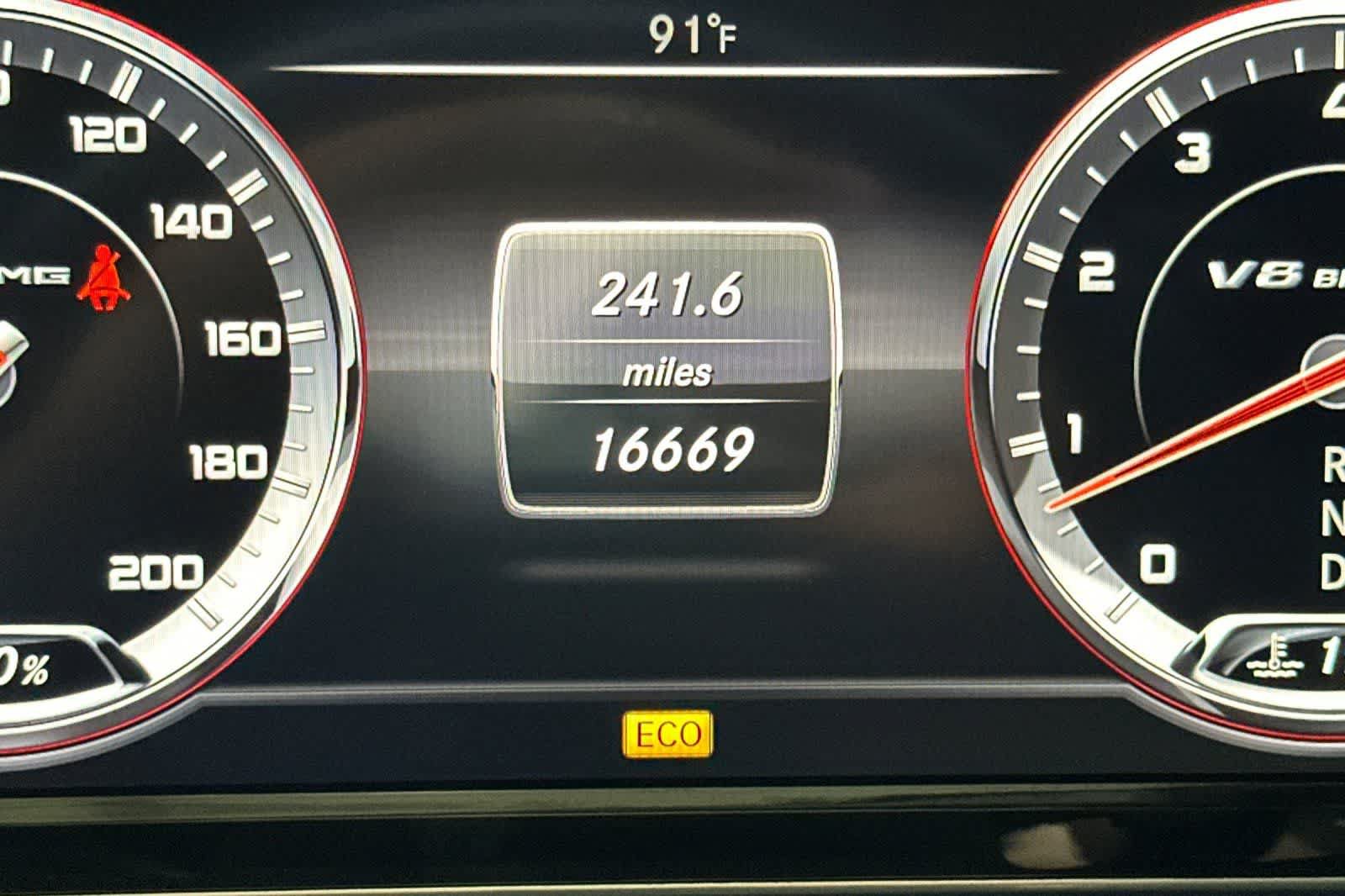 Used 2014 Mercedes-Benz S 63 AMG 4MATIC Sedan image 27