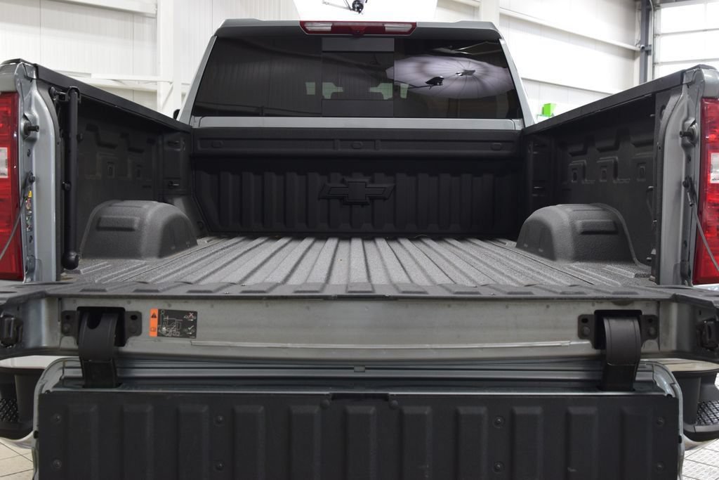 Used 2025 Chevrolet Silverado 2500 LT w/ All Star Edition AWD/4WD image 19