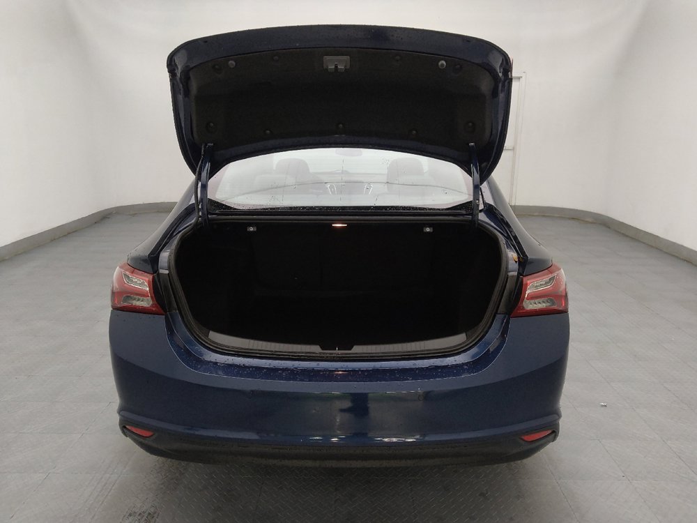 Used 2021 Chevrolet Malibu LT image 29