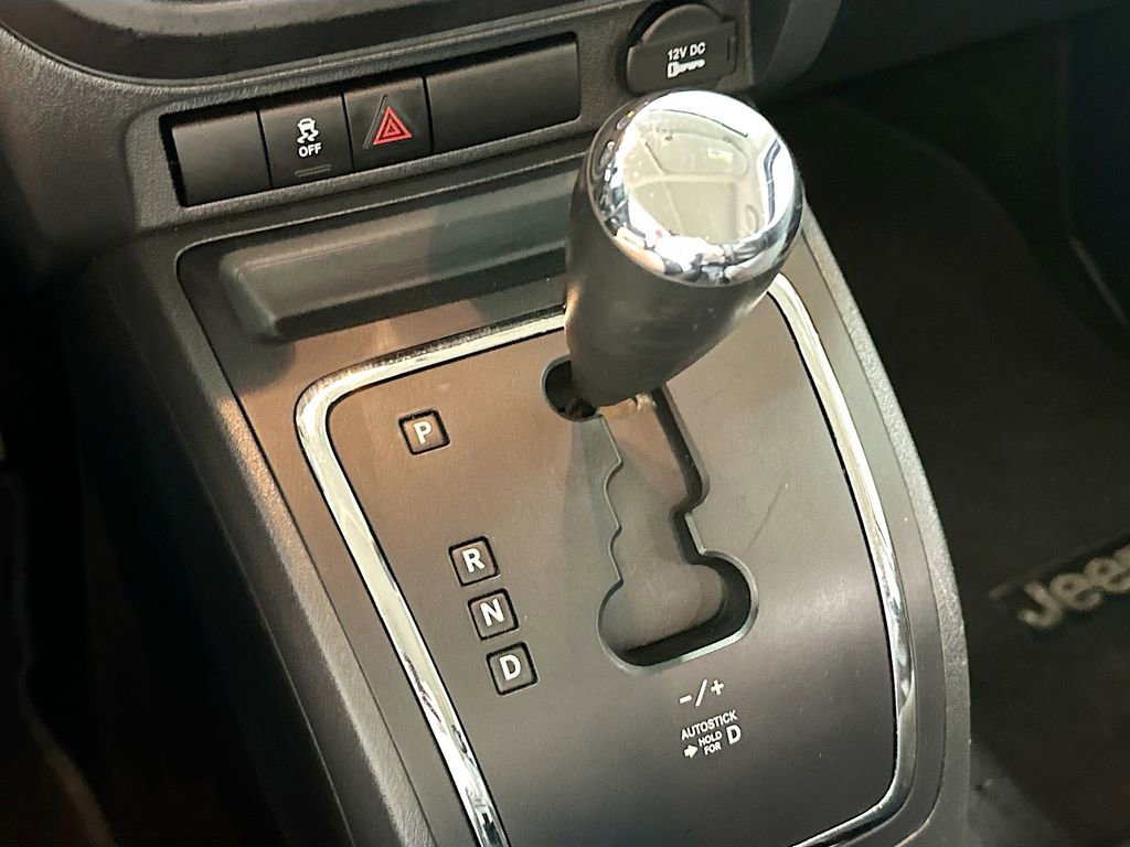 Used 2015 Jeep Patriot Sport w/ Power Value Group FWD image 15