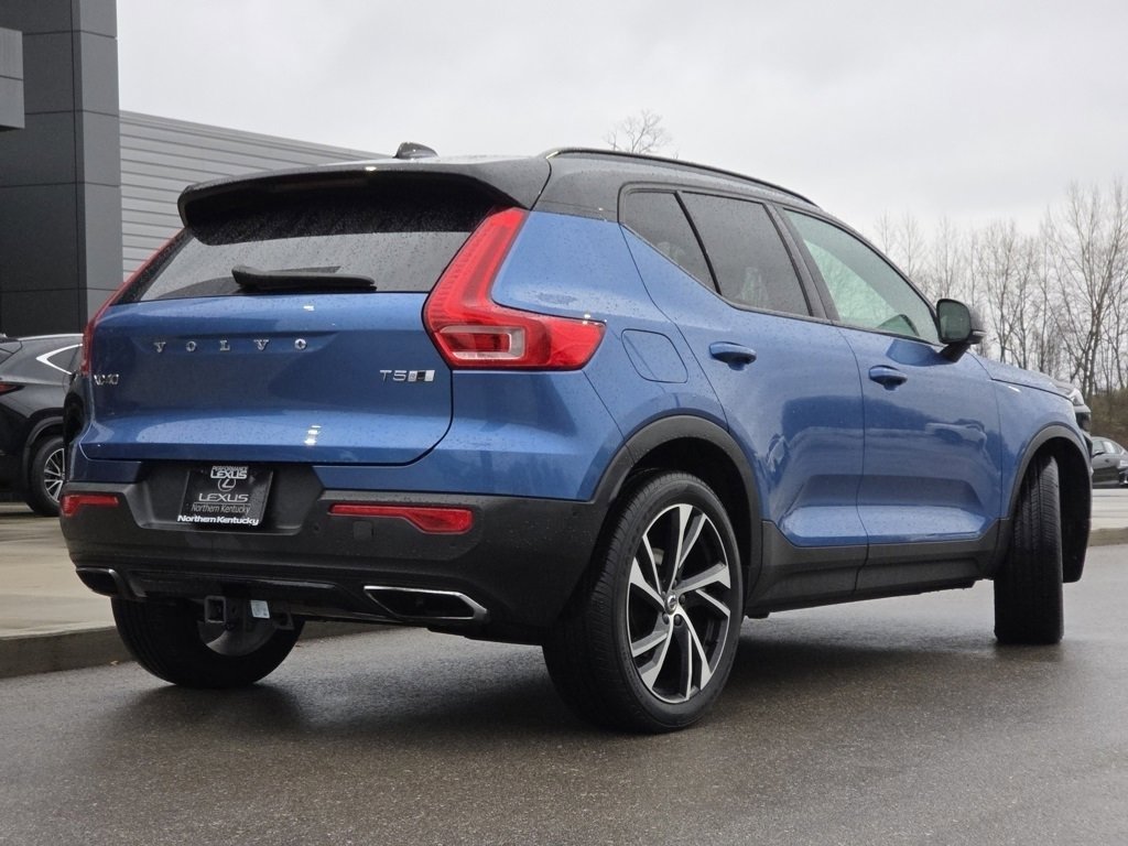 Used 2019 Volvo XC40 T5 R-Design image 29