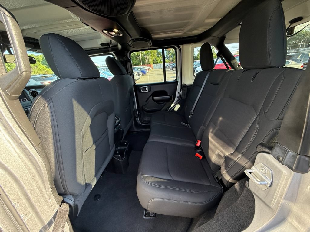 Used 2020 Jeep Wrangler Unlimited Sport S AWD/4WD image 24