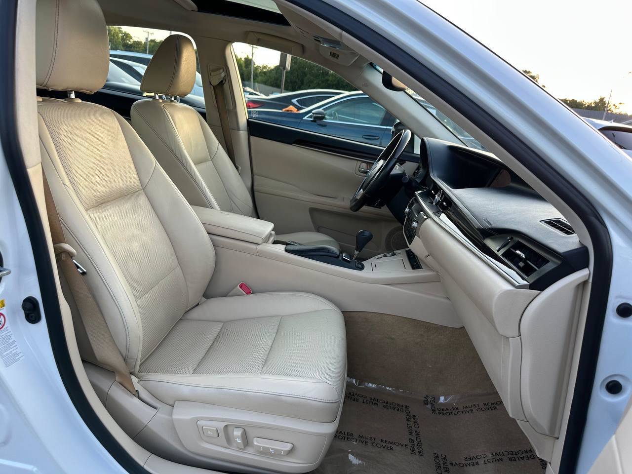 Used 2013 Lexus ES 350 w/ Luxury Pkg FWD image 28