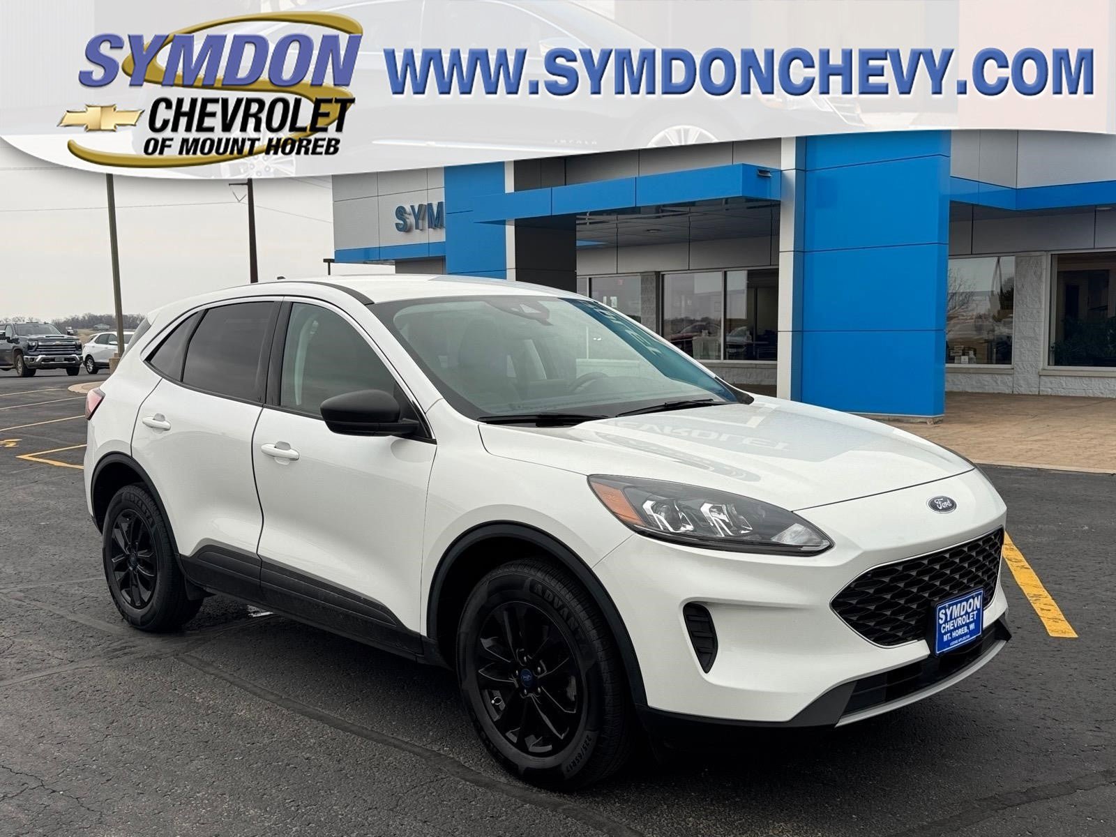 Used 2022 Ford Escape SE image 1