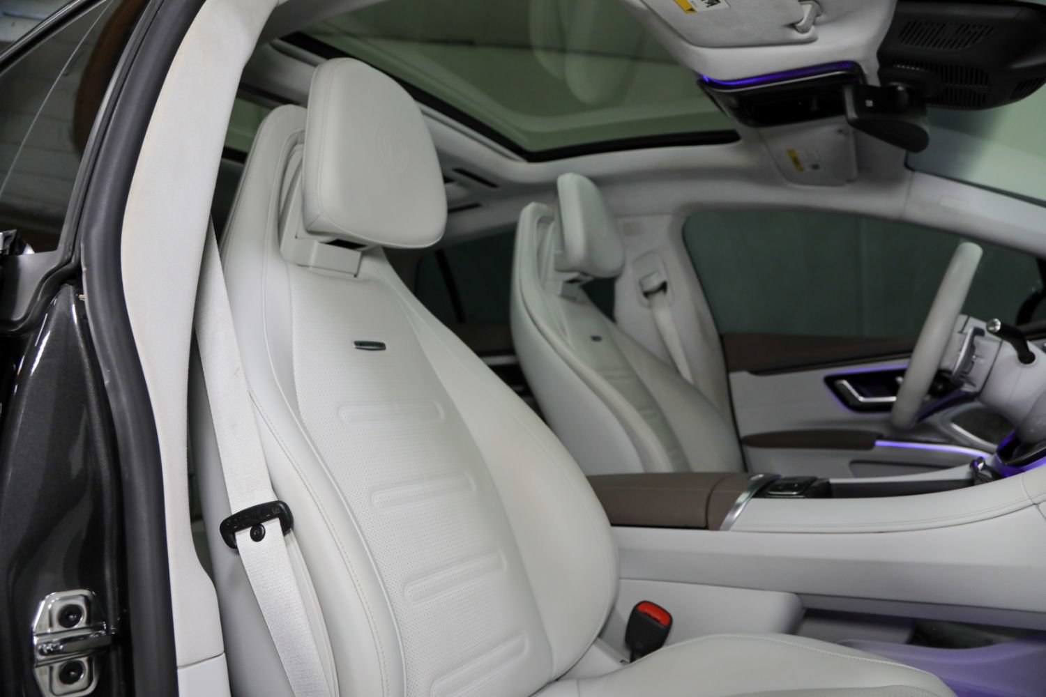 Used 2023 Mercedes-Benz EQS AMG 4MATIC w/ Trim Level Package image 34