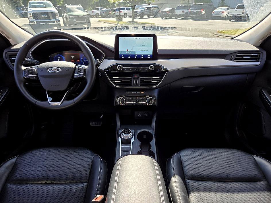 Certified 2022 Ford Escape SEL w/ Technology Package image 12