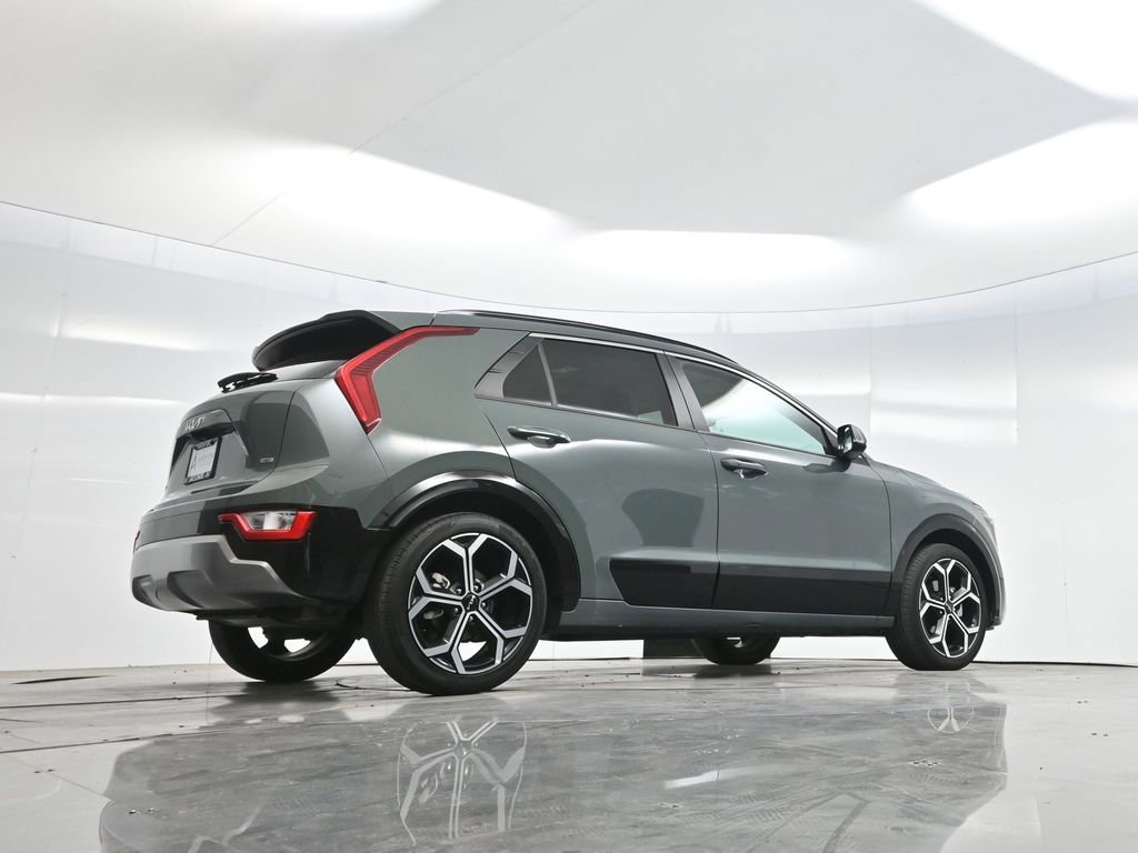 Used 2023 Kia Niro EX Touring image 53