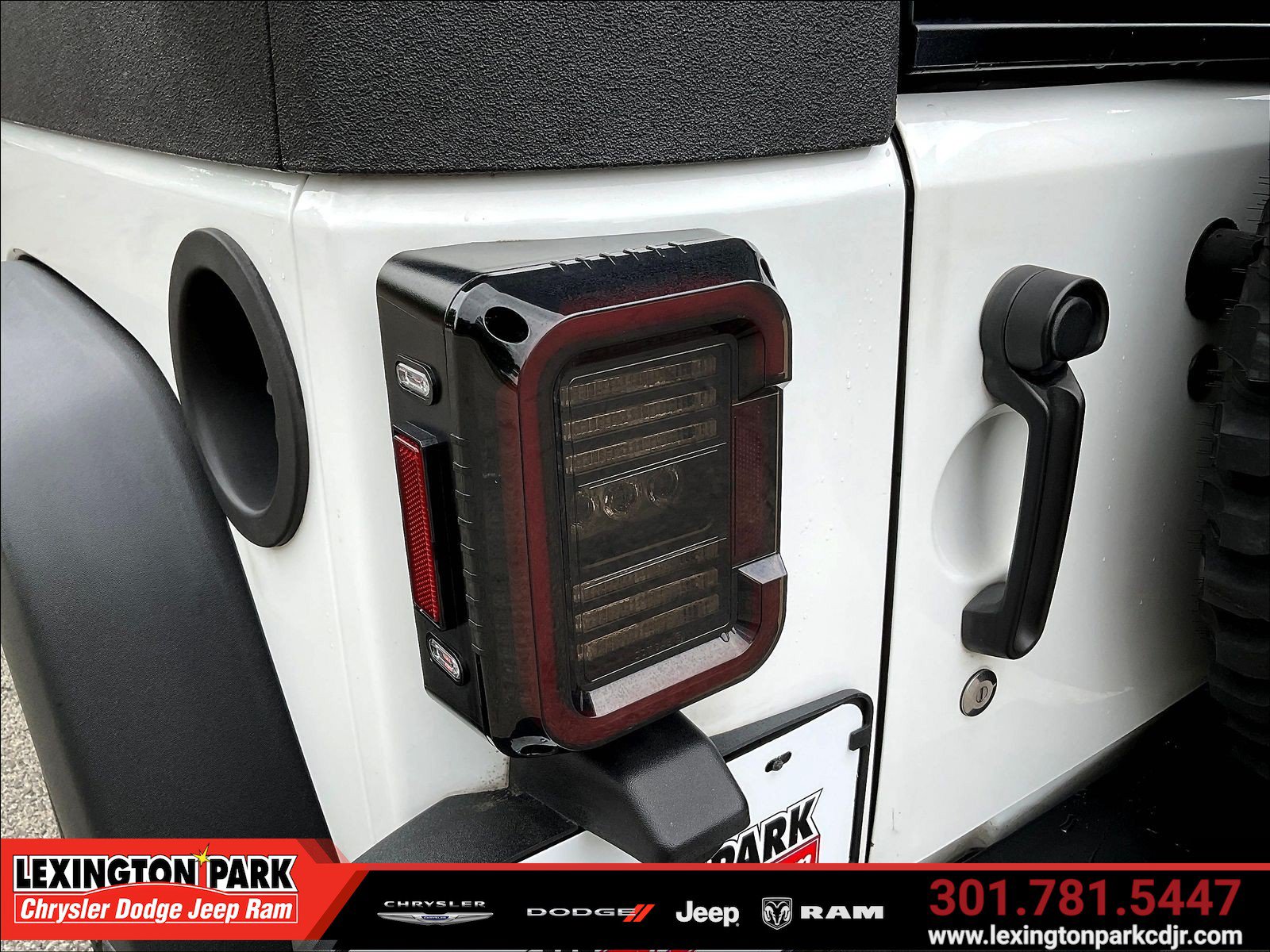 Used 2014 Jeep Wrangler Sport w/ 32" Tire & Wheel Group AWD/4WD image 15