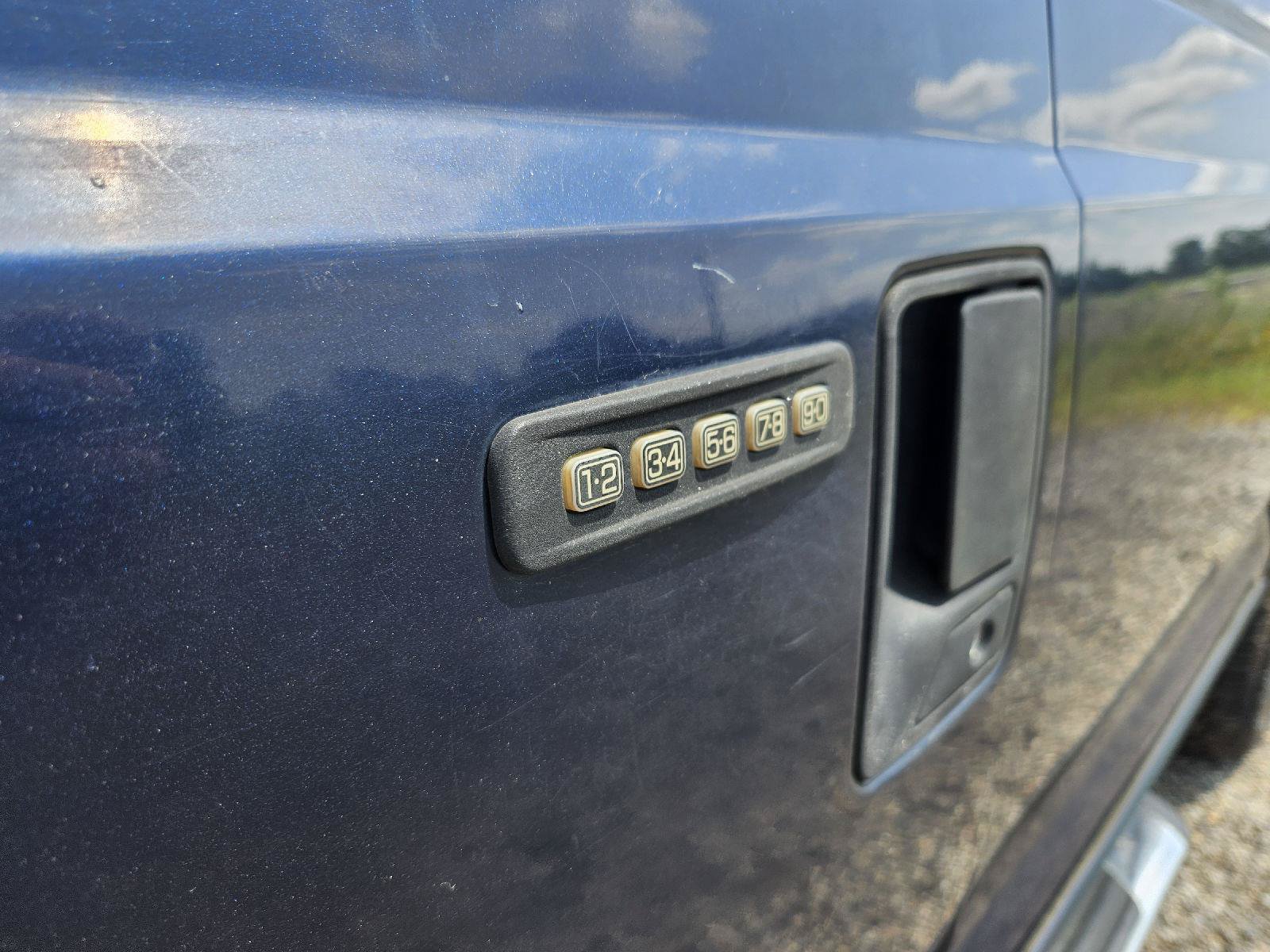 Used 2006 Ford F350 Lariat AWD/4WD image 23