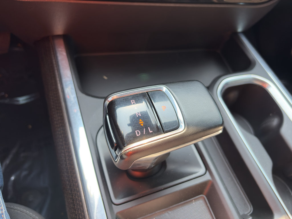 Used 2024 Chevrolet Silverado 1500 LT Trail Boss w/ Convenience Package II AWD/4WD image 39