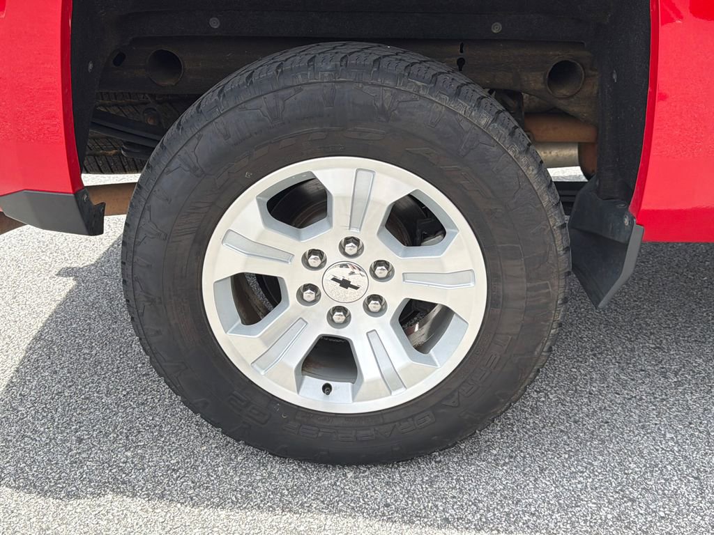 Used 2017 Chevrolet Silverado 1500 LT w/ All Star Edition AWD/4WD image 17