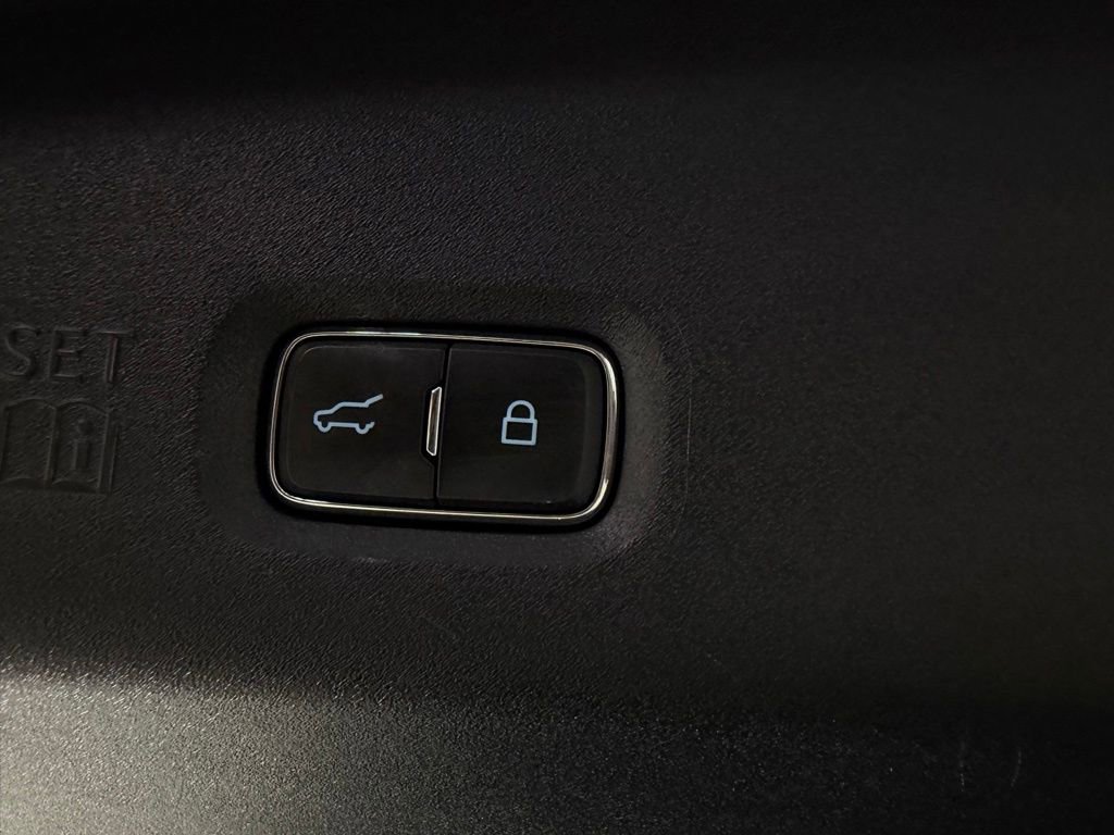 Used 2025 Ford Expedition Max Platinum image 32