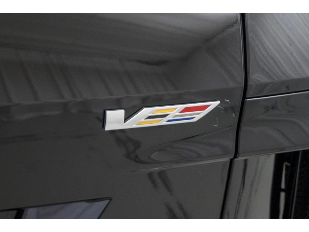 New 2026 Cadillac Lyriq V w/ Exterior Carbon Fiber Package image 39