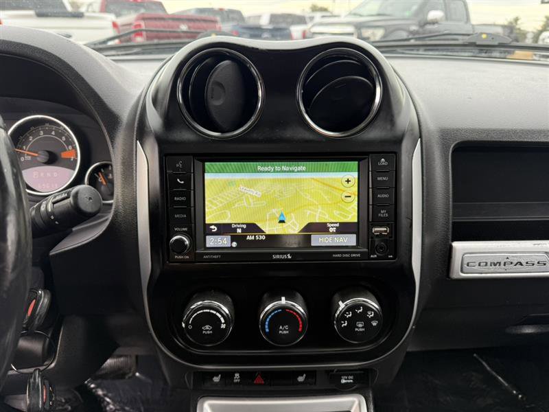 Used 2015 Jeep Compass High Altitude image 34