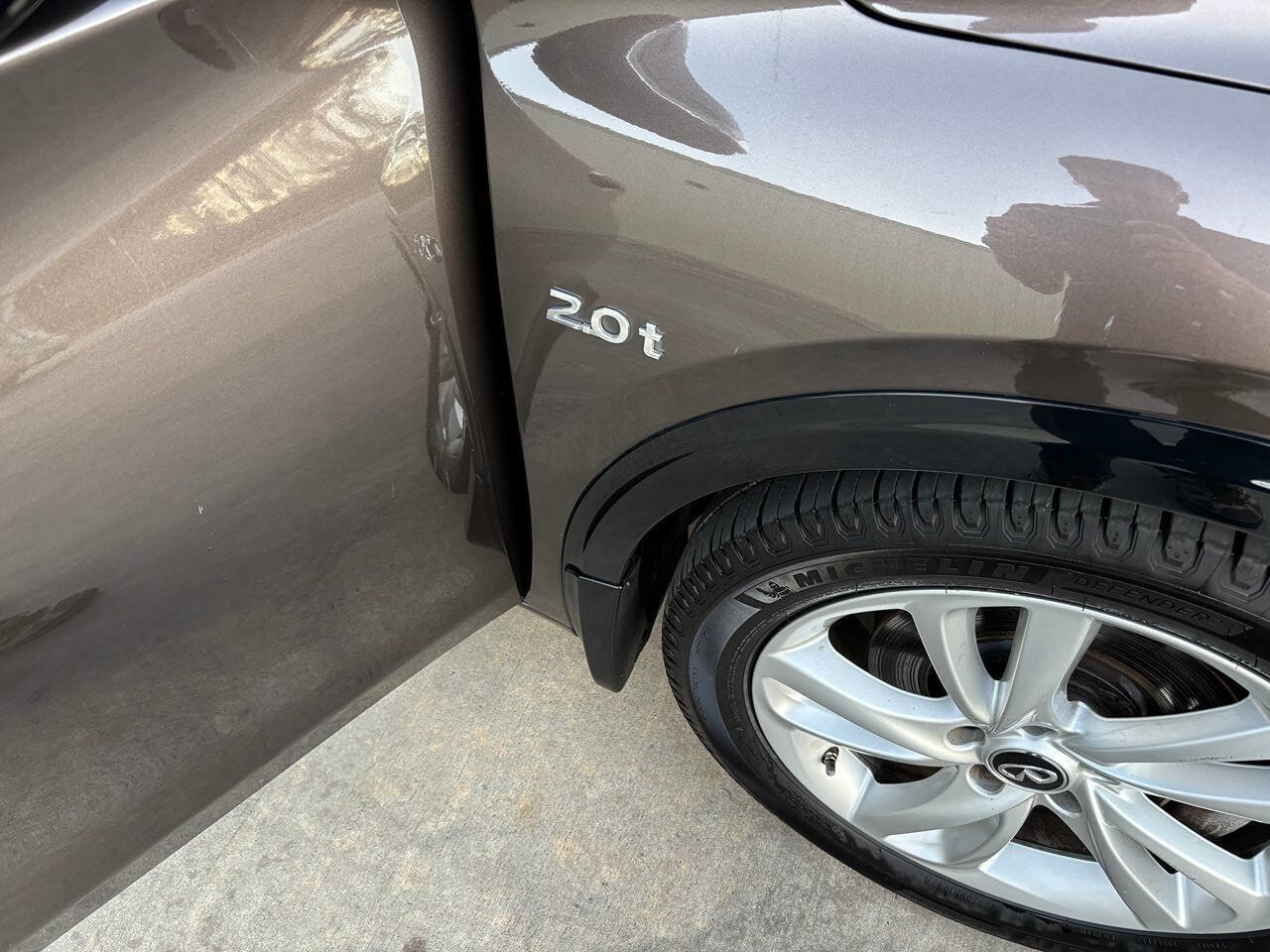 Used 2019 INFINITI QX30 w/ Navigation Package image 23