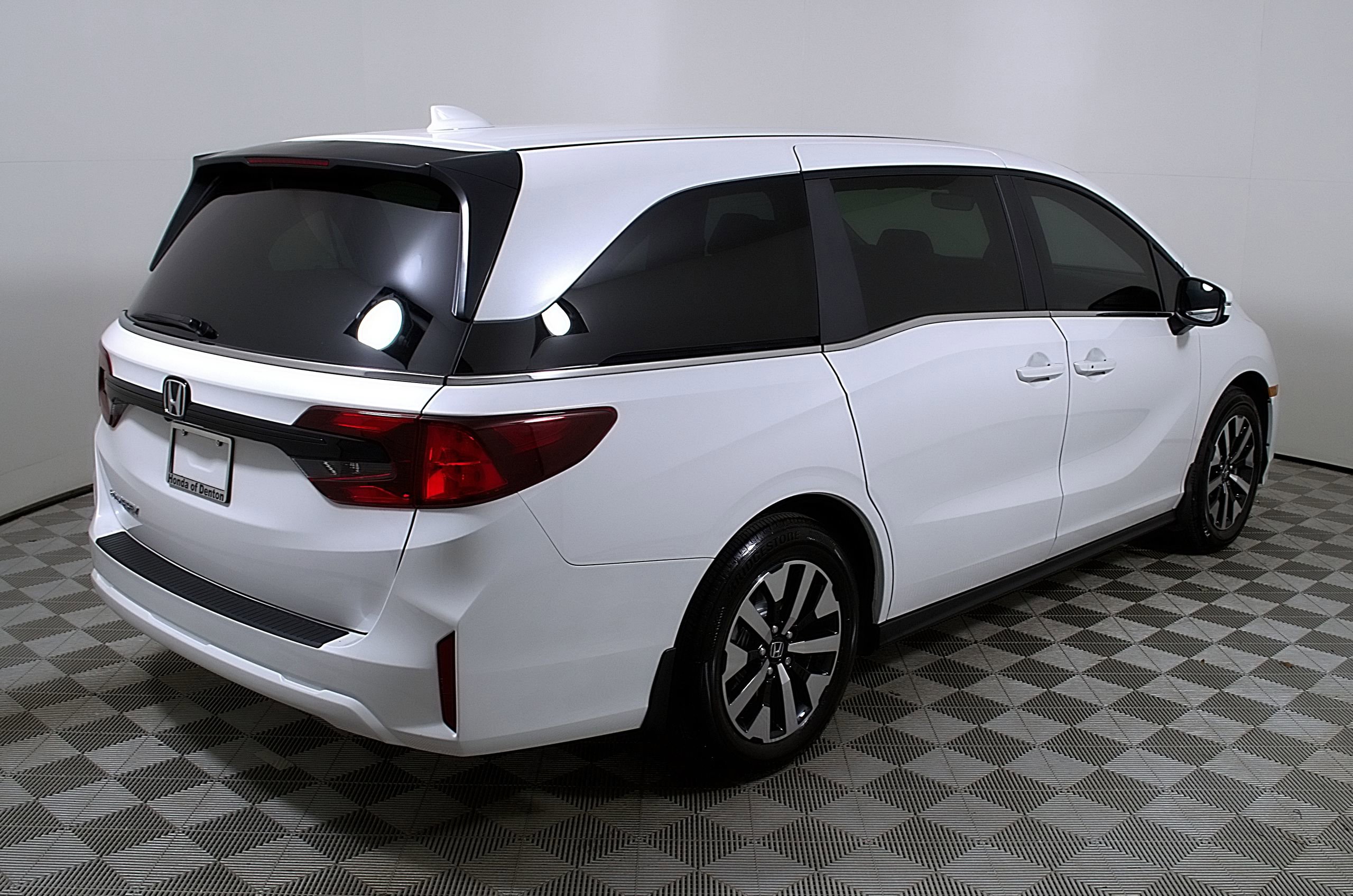 Certified 2026 Honda Odyssey EX-L image 7