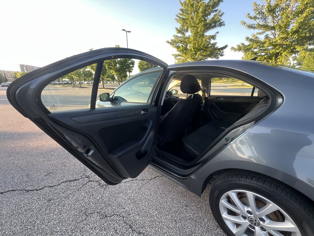 Used 2012 Volkswagen Jetta SE FWD image 13