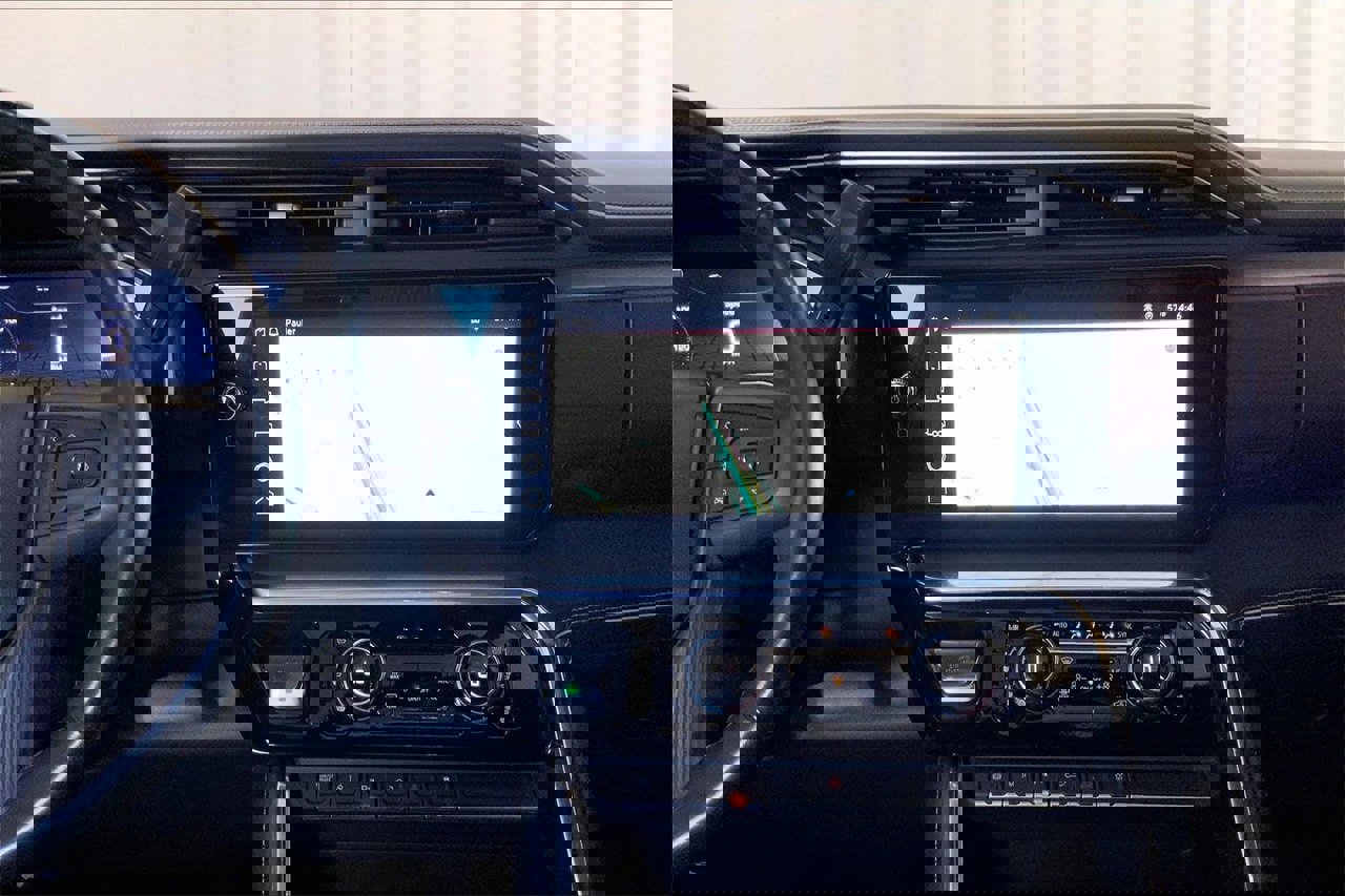 Used 2024 GMC Sierra 3500 Denali Ultimate image 5