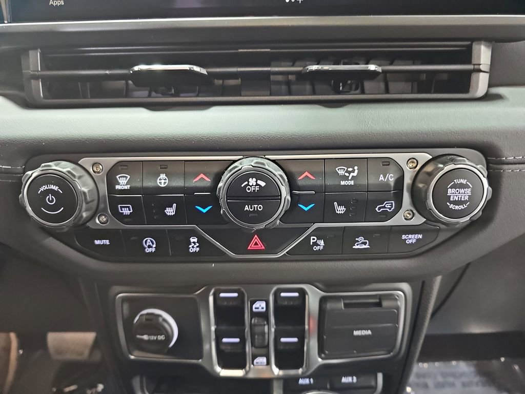 New 2025 Jeep Wrangler Sahara w/ Safety Group image 20