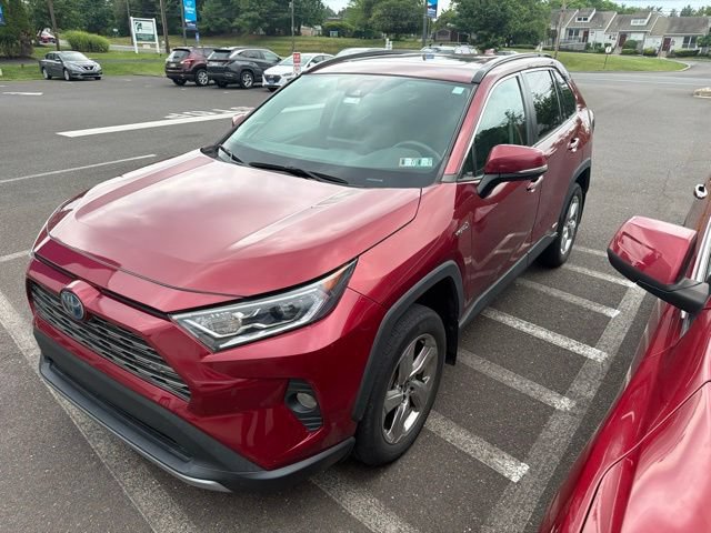 Used 2021 Toyota RAV4 Limited AWD/4WD image 3