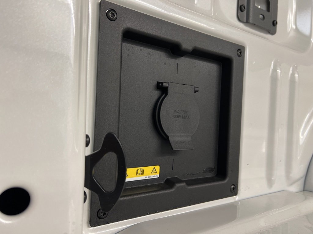 New 2025 Ford F150 Lariat w/ Equipment Group 502A High image 39