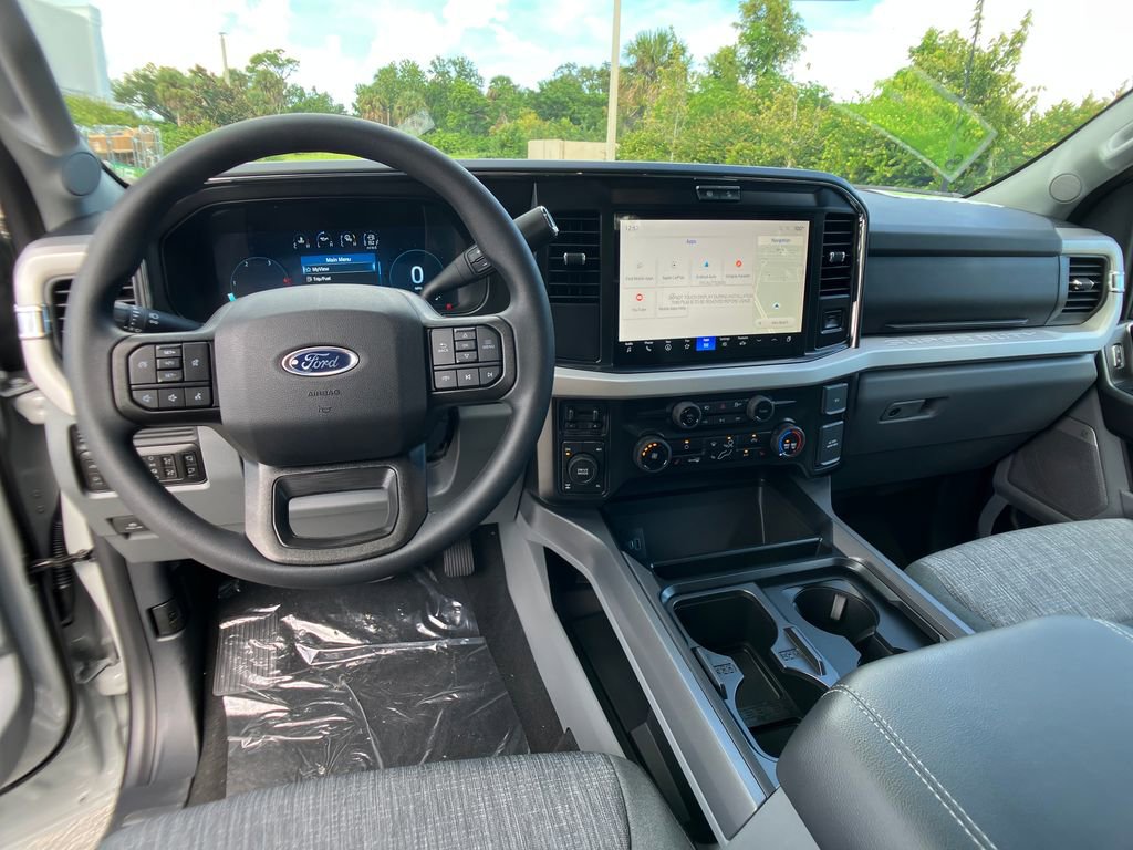 New 2026 Ford F250 XLT w/ XLT Premium Package AWD/4WD image 7