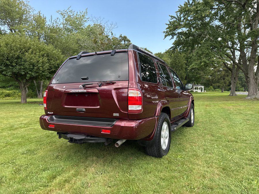 Used 2002 Nissan Pathfinder SE AWD/4WD image 14