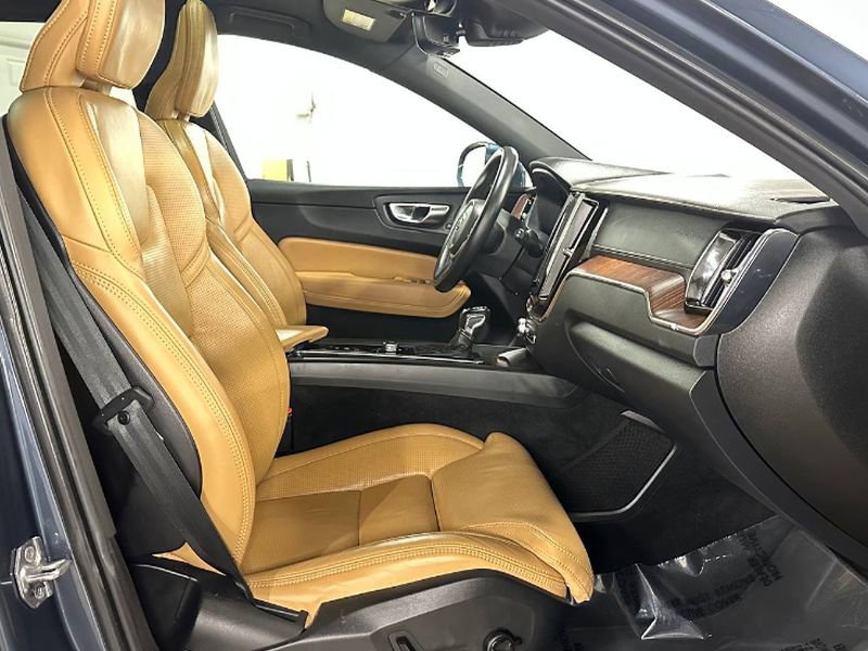 Used 2021 Volvo XC60 T5 Inscription image 20