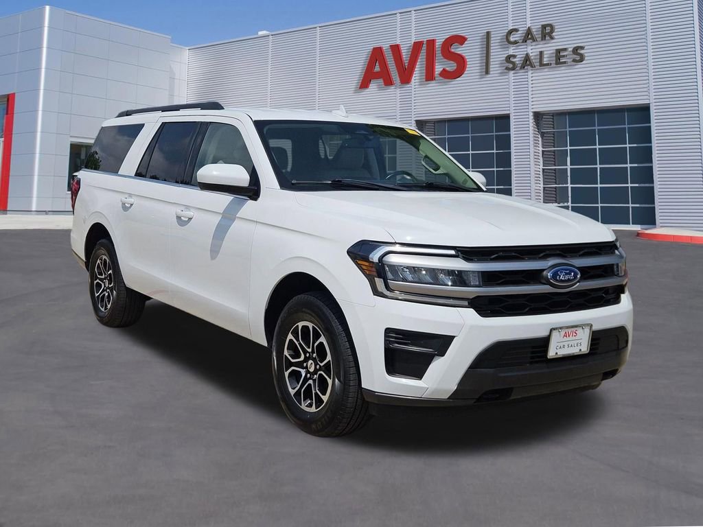 Used 2023 Ford Expedition Max XLT image 9
